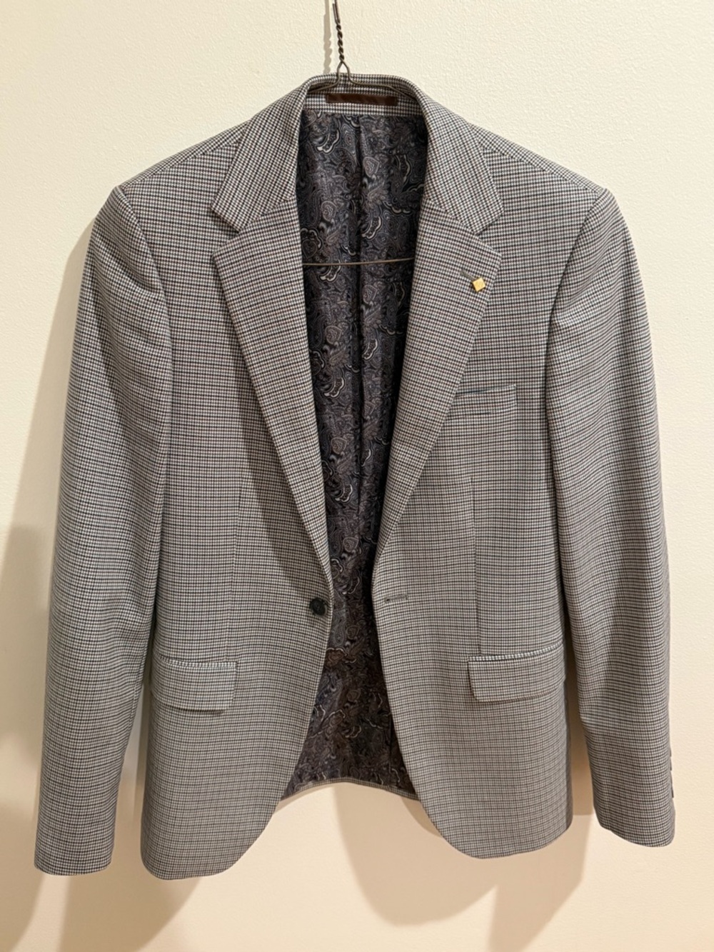Men's Gray Houndstooth Blazer - Classic Tailored Fit